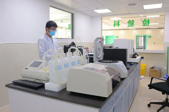 大冶市民家門口的健康守護站 又一社區衛生服務中心啟用，檢驗檢測服務再升級